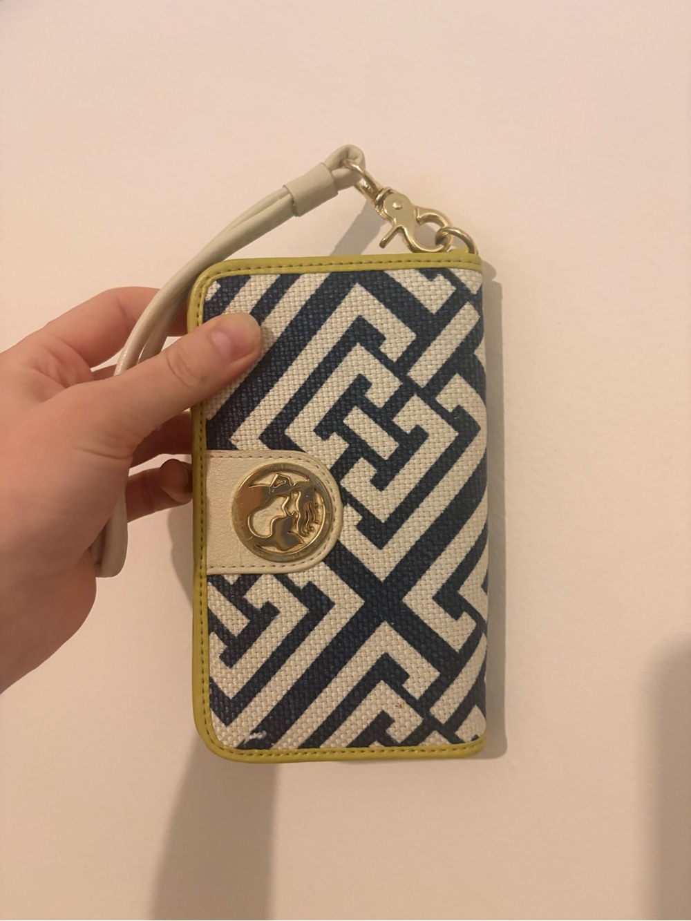 Spartina 449 Navy & Cream Wristlet Phone Case with Gold Accent